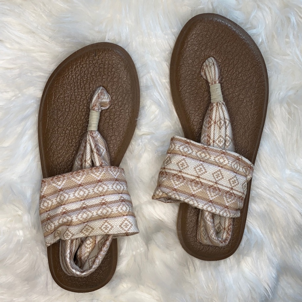 Sanuk Nude print sandals